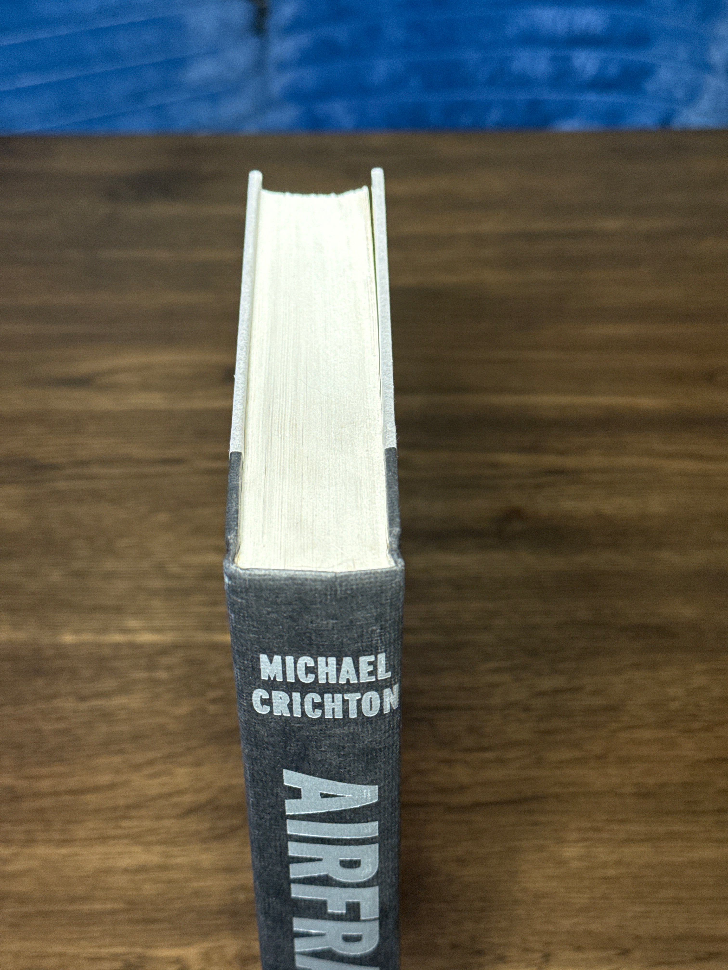 Airframe – Michael Crichton | First Trade Edition Hardcover 1996 | Borzoi Knopf | Inscribed