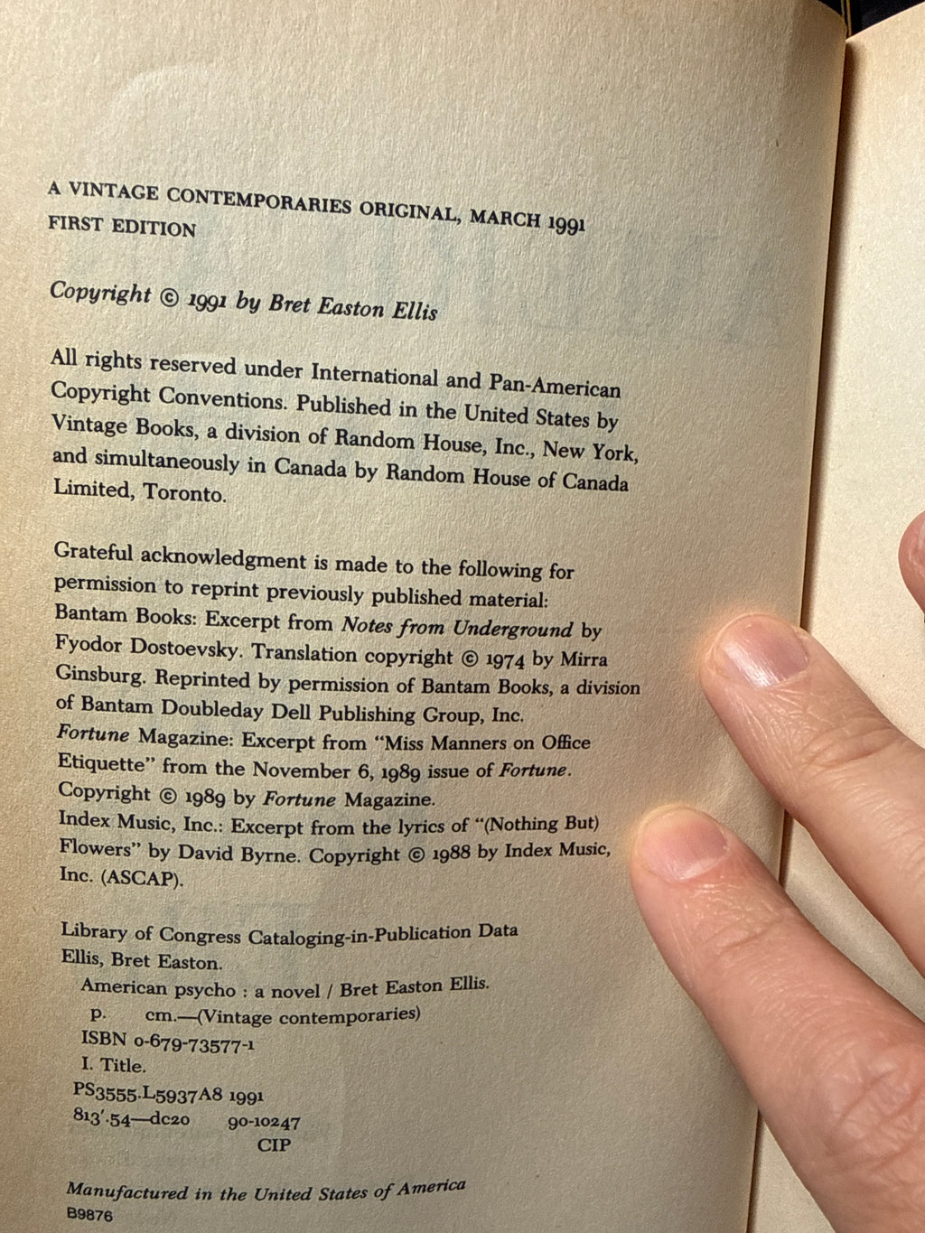 American Psycho — Bret Easton Ellis — 1991 First Edition Paperback — Vintage Contemporaries Original — Cult Classic Horror Fiction